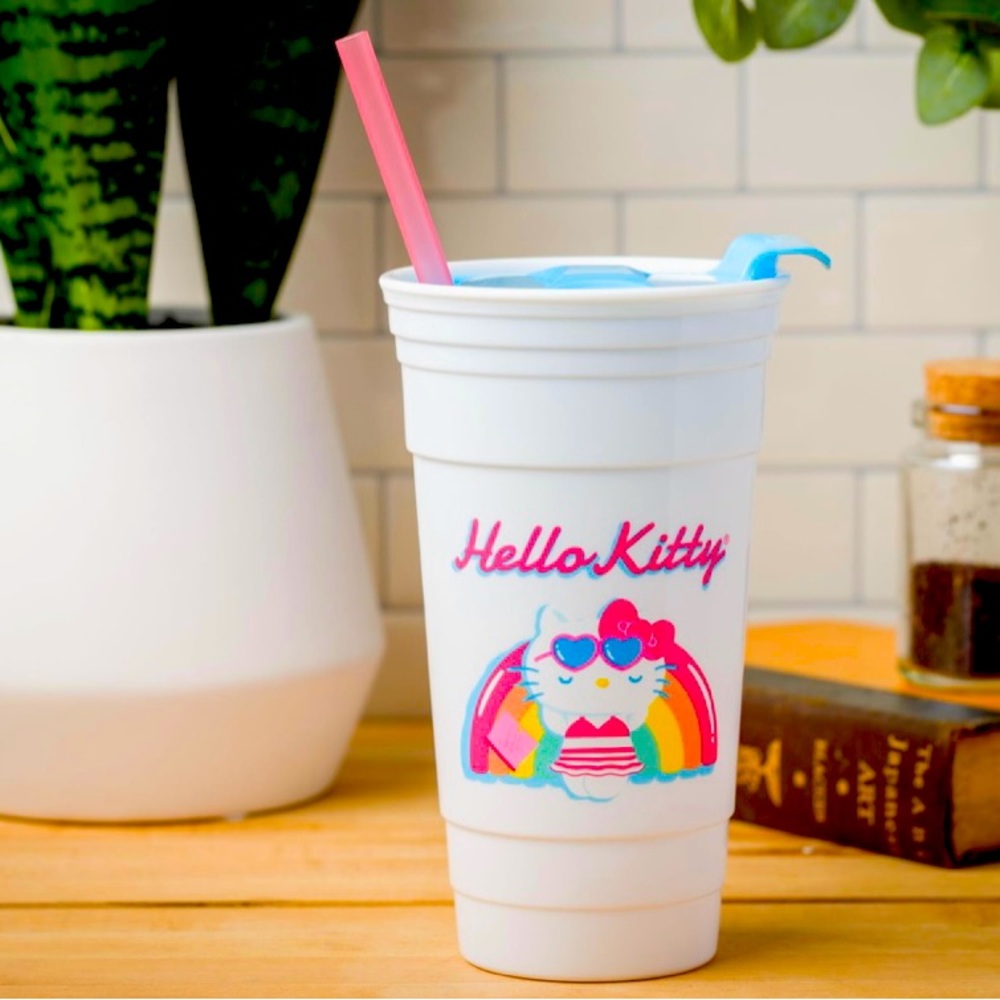 Hello Kitty 32 oz Tumbler | Lid & Straw | Rainbow Swimsuit